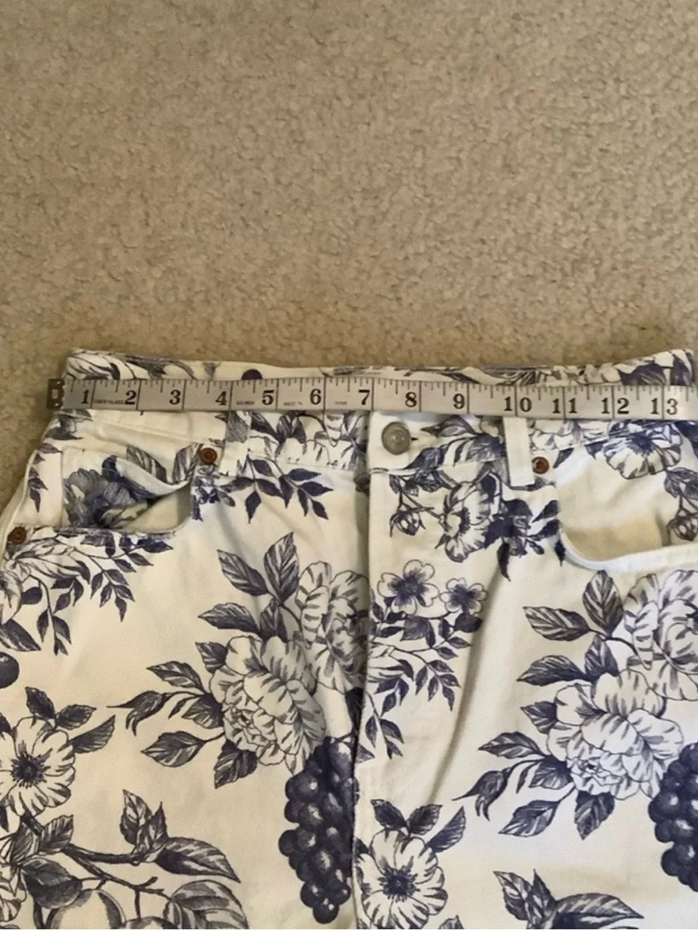 Reformation Jeans Cynthia Toile High Rise Straight White & Blue Size 27/4 - Picture 3 of 4